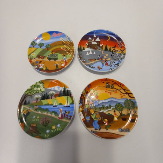 Barbara Furstenhofer.4 x Trinket Dishes/ Coasters - Germany Folk art 4" Diameter