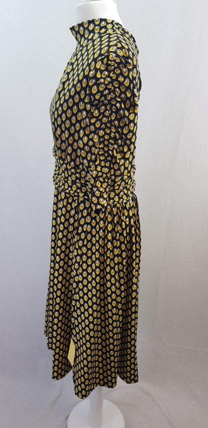 Joile Moi Black Yellow White Stretchy Knee Length Dress Size 14 Brand New