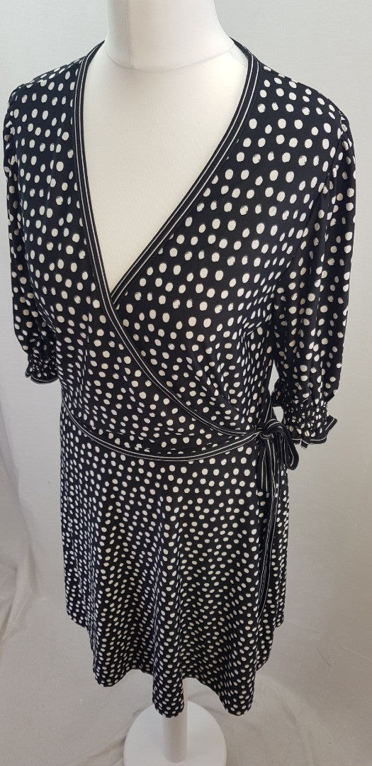 Max Studio Black White Spotty Stretchy Midi Dress Size M BNWT