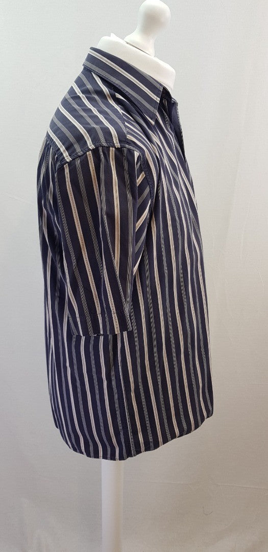 Gabicci Men's Navy Striped Short Sleeve Shirt Size M Excellent Condition