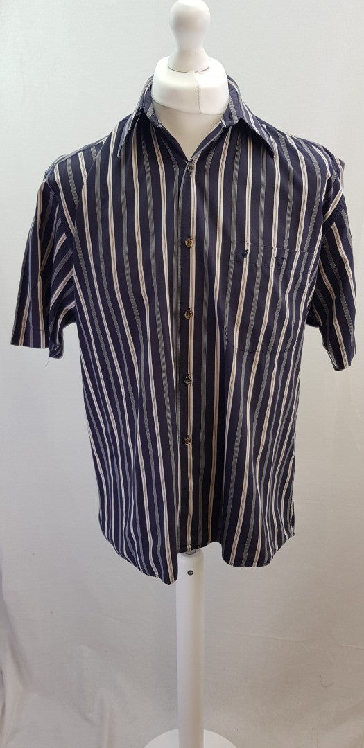 Gabicci Men's Navy Striped Short Sleeve Shirt Size M Excellent Condition