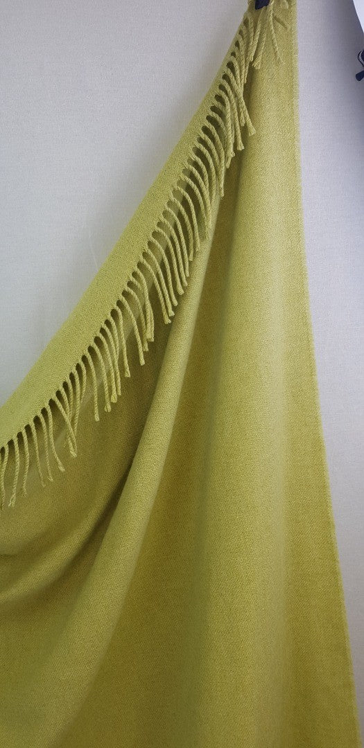 Anta Scotland Pure Wool Olive Green Blanket Fringe 160cm x 187cm Large Excellent Condition