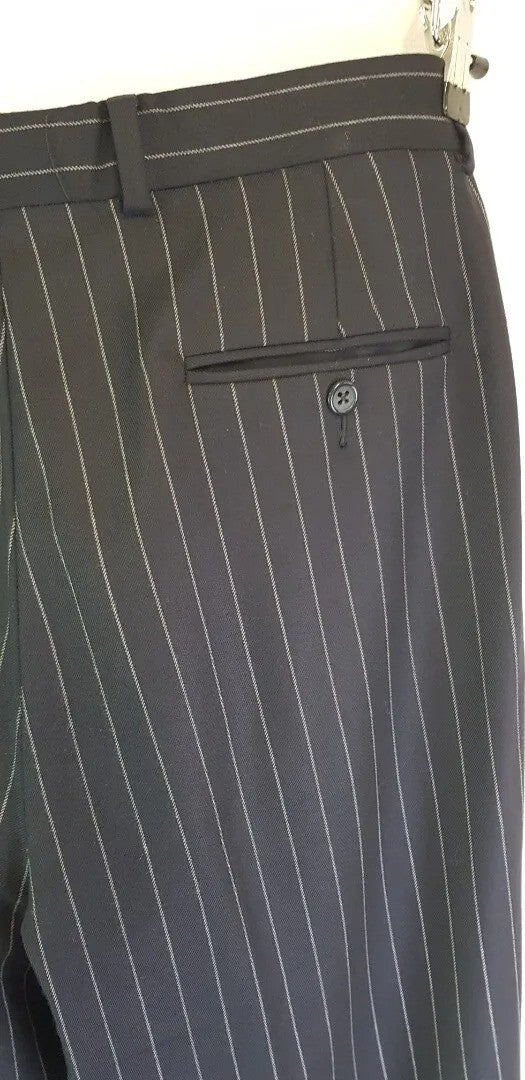 Navy Blue Pinstripe Crombie Suit Size 40 L 100% Wool