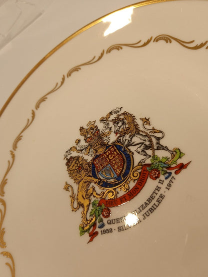 Royal Stafford Bone China Queen Elizabeth II Silver Jubilee 1977 Collector Plate