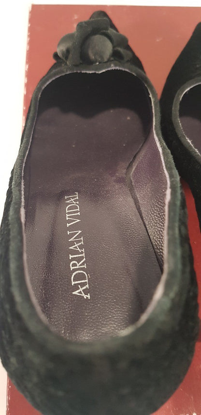 Adrian Vidal Black Velvet Low Court Shoe Size 5 Euro 38 VGC