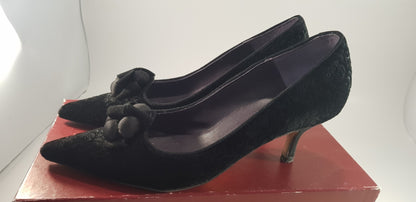 Adrian Vidal Black Velvet Low Court Shoe Size 5 Euro 38 VGC