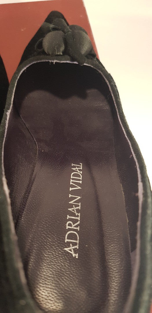 Adrian Vidal Black Velvet Low Court Shoe Size 5 Euro 38 VGC