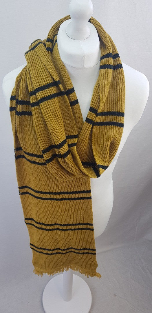 Harry Potter Hufflepuff Universal Studios Scarf Yellow Black 11" x 87" Excellent Condition