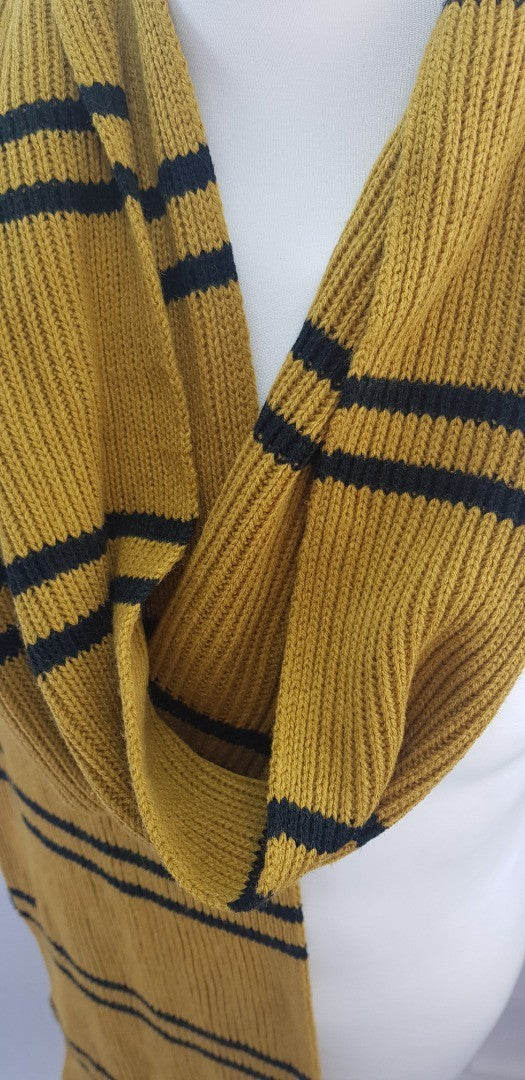 Harry Potter Hufflepuff Universal Studios Scarf Yellow Black 11" x 87" Excellent Condition