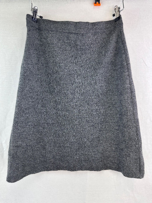 The Alpaca Collection Grey Knee Length Winter Skirt Size S Excellent Condition