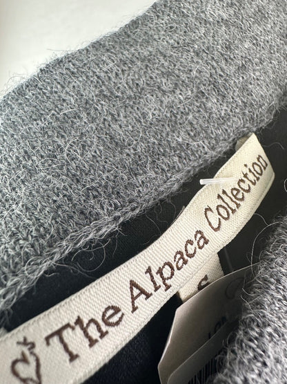 The Alpaca Collection Grey Knee Length Winter Skirt Size S Excellent Condition