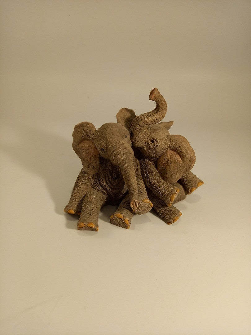 Tuskers Hand Painted 'Hester & Hope - Making Up' Miniature Elephants Ornament