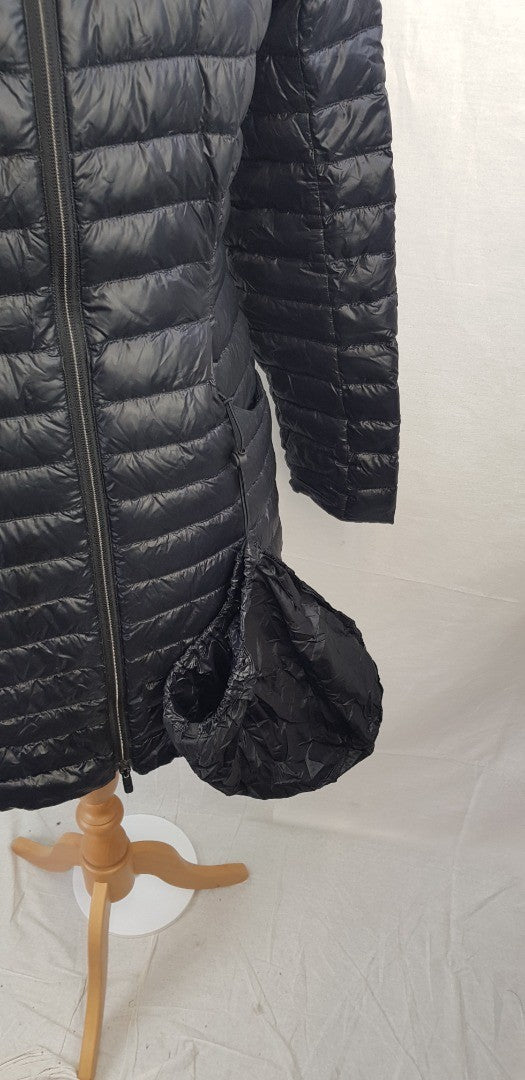 Lululemon Black Knee Length Puffer Coat Hood Size 10 Excellent Condition