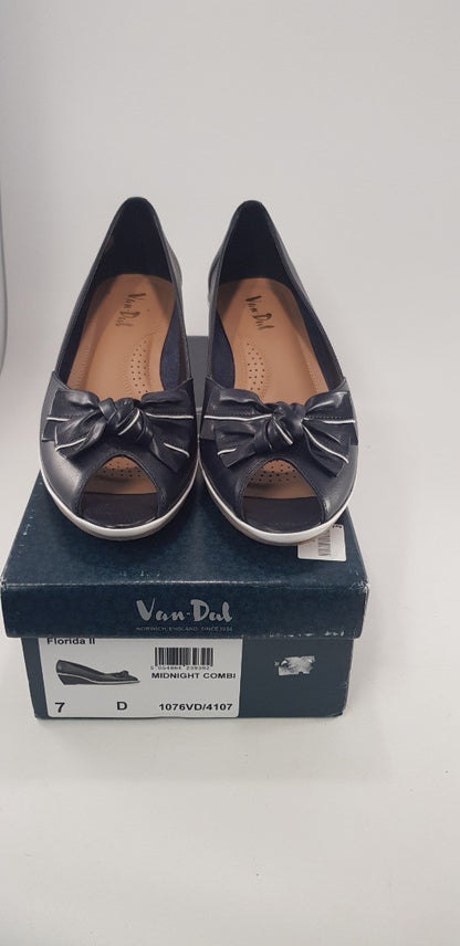 Van-Dal Navy Wedge Slip On Bow Size 7 BNIB