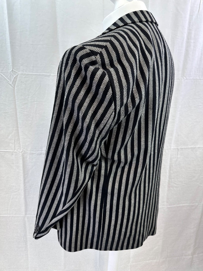 Desch Striped Black White Chevron Wool Blazer Size 48 Excellent Condition