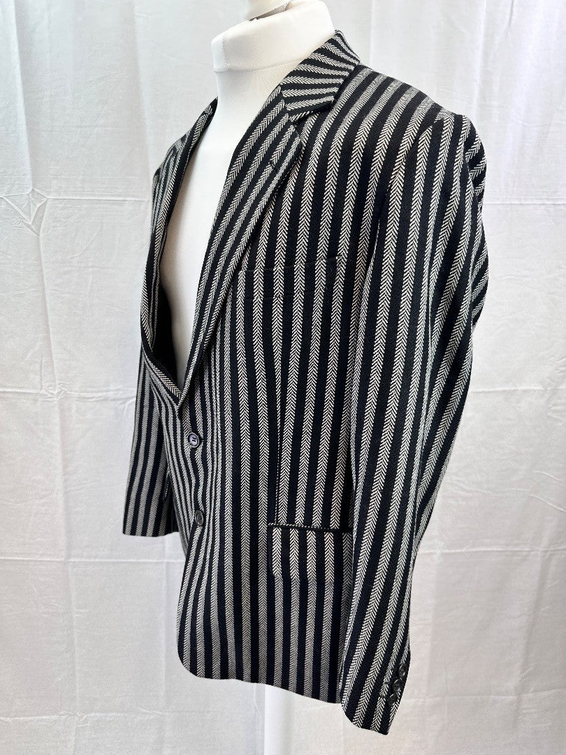 Desch Striped Black White Chevron Wool Blazer Size 48 Excellent Condition