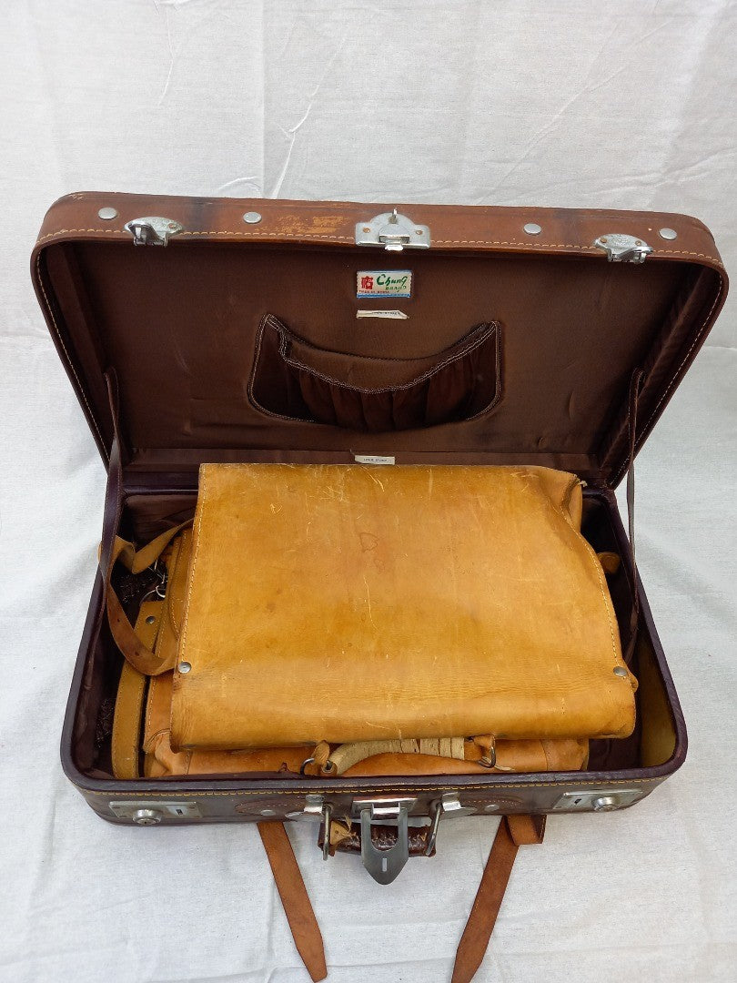 Brown Leather Vintage Suitcase & 2x Soft Leather Tan Messenger Bags