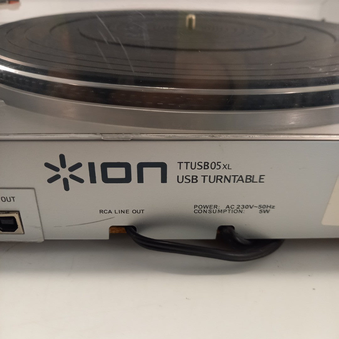 ION Silver USB Turntable Audio TTUSB - 33 / 45RPM Tested & Working Good