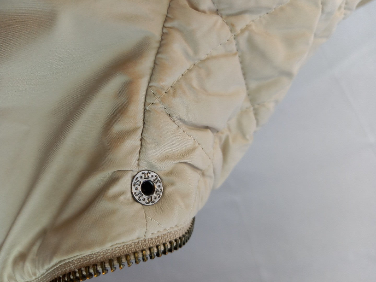 Max Mara Weekend Cream Quilted High Neck Jacket - Size UK 10