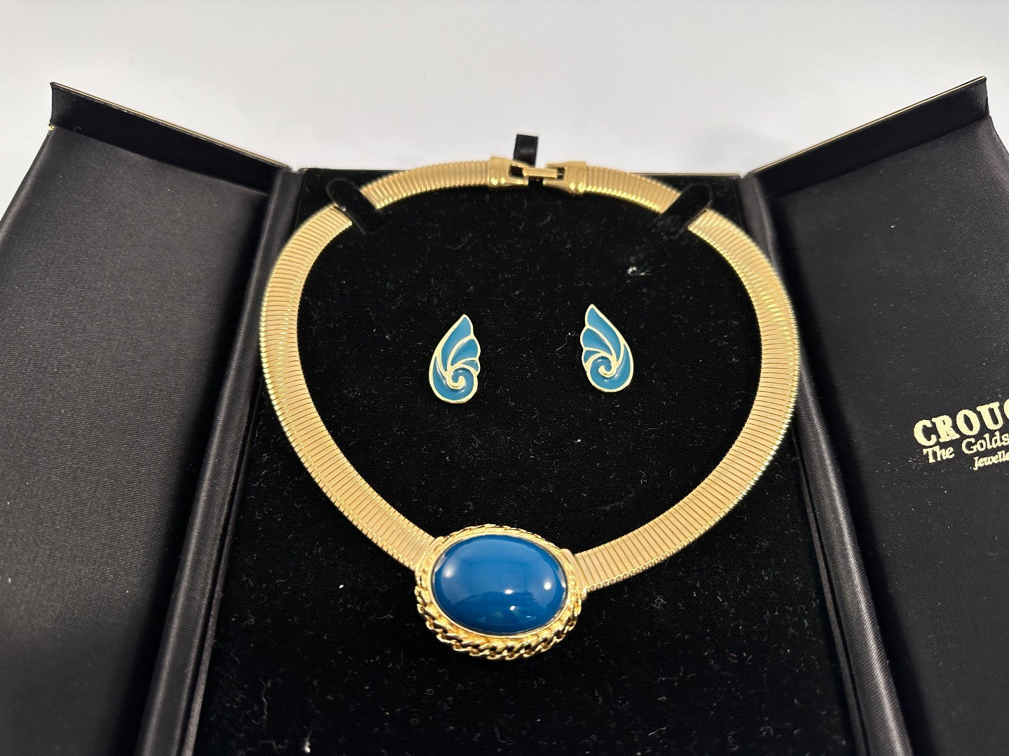 Vintage Trifari Blue Enamel Necklace and Earring Jewellery Set