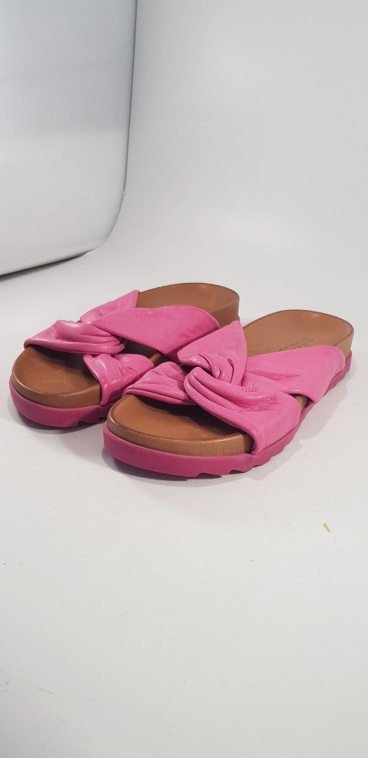 Adesso Pink Leather Slip On Sandals Size 3.5 Euro 36 Nearly New