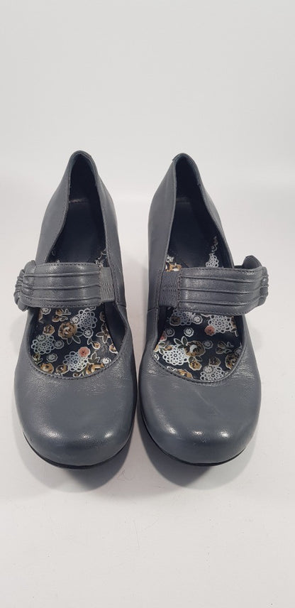 Hush Puppies Grey Leather Heels Entice Size 6 Nearly New