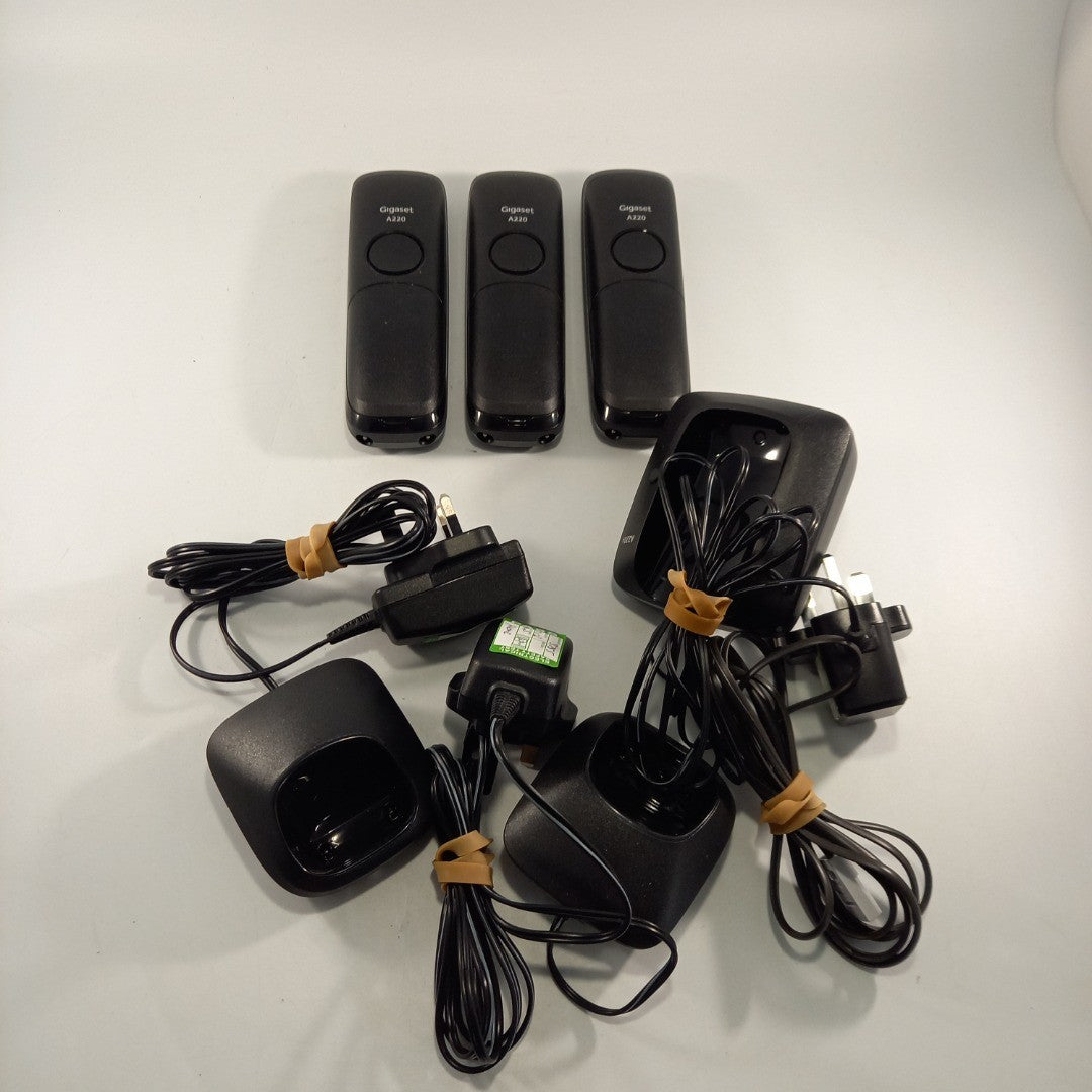 Gigaset A220 Cordless Trio 3x Landlines Set Original Packaging + Cables