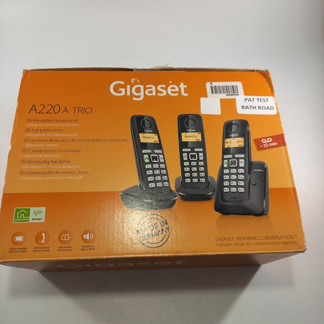 Gigaset A220 Cordless Trio 3x Landlines Set Original Packaging + Cables