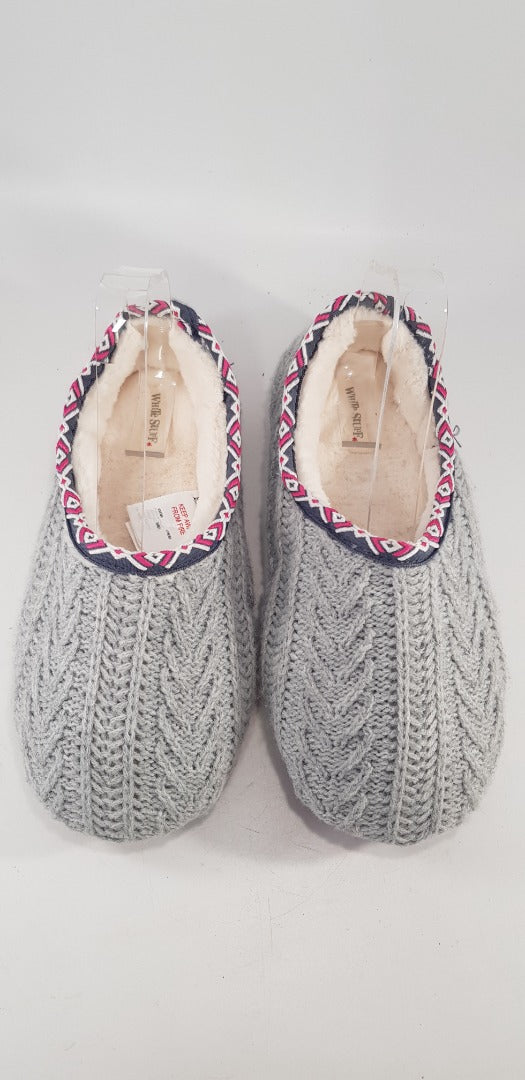 White Stuff Women's Closed Back Slippers Cable Knit Size 6 BNNT