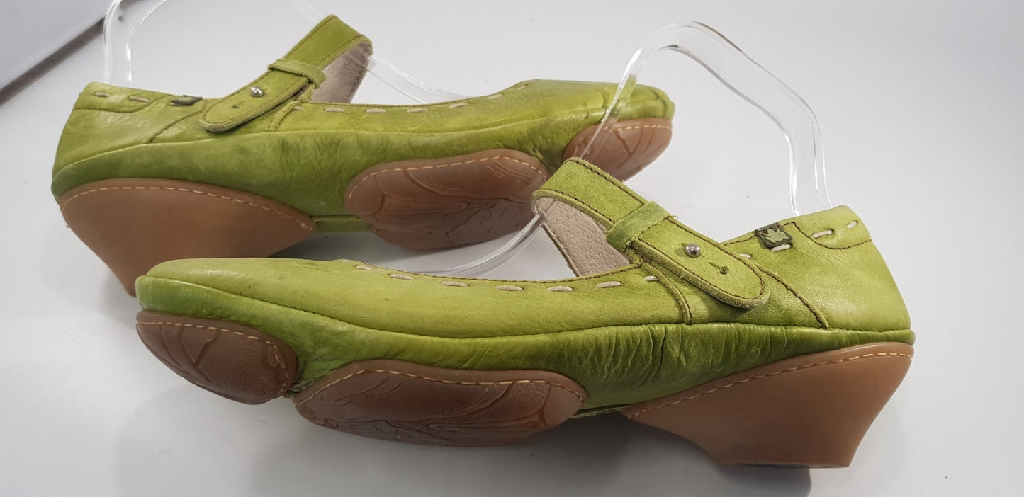 El Naturalista Lime Green Leather Mary Jane Shoe Strap Size 6.5/7 VGC