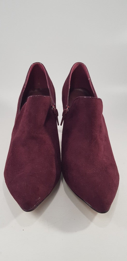 M&Co Wine Burgundy Shoe Boots Zip Closure Heels Size 7 Brand New