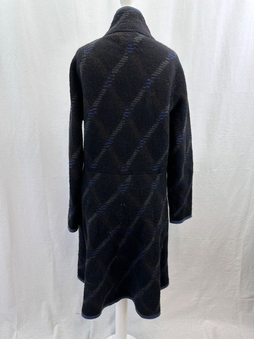 Gudrum Sjoden Black Knee Length 100% Wool Coat Pockets Size S VGC