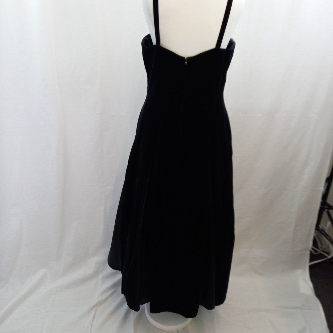 Bernshaw Black Velvet Dress UK 14 Good