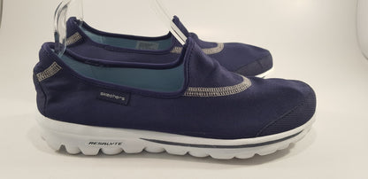 Skechers Go Walk Navy White Size 5 Nearly New