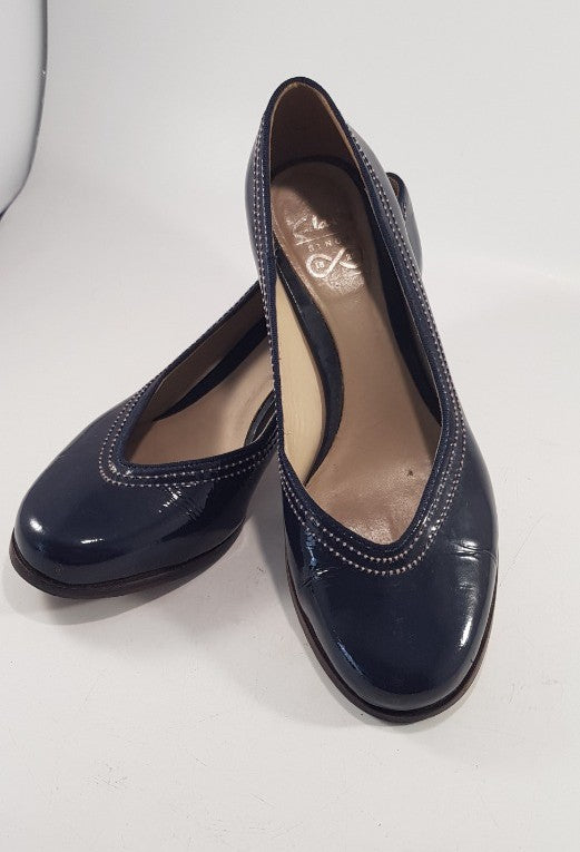 Clarks Navy Patent Stitch Detail Slip On Court Spanish Heel Size 4.5 Excellent C