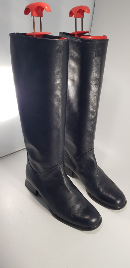 Carvela Navy Flat Pull On Knee High Boots Size 5 Excellent Condition