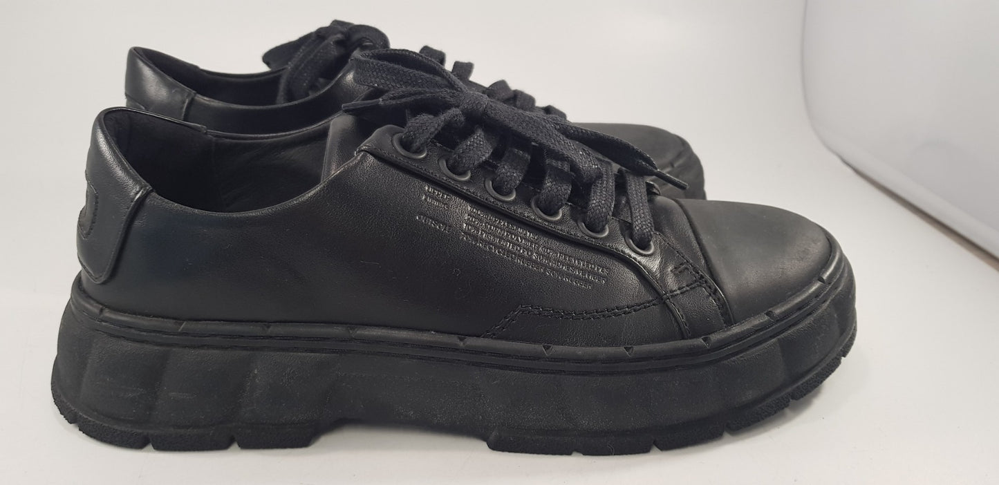 Viron Alter Black UNisex Trainers Shoes Size 6.5 Excellent Condition