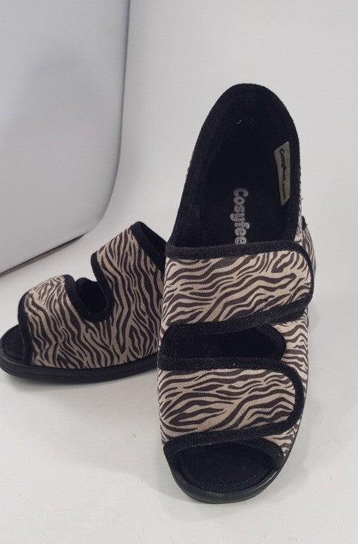 Cosyfeet Zebra Print Shoes Slippers Extra Roomy Size 5 Brand New