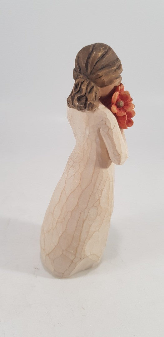 Willow Tree Surrounded By Love #26233 Figurine Nearly New in Box