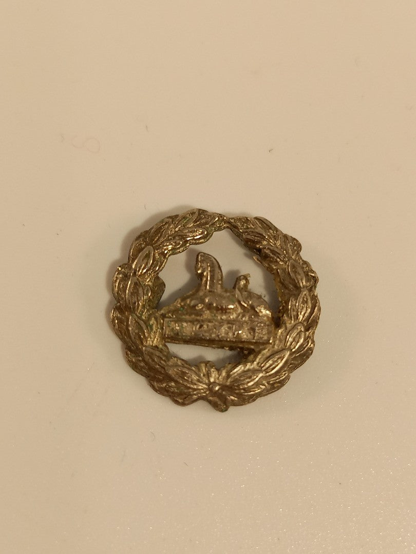 Gloucestershire Regiment WW2 Cap Badge Egypt Military Collectable