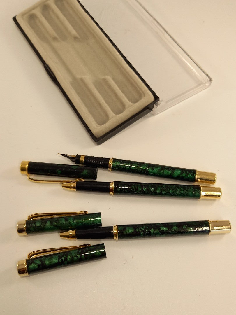 Metallic Green and Gold Tone Vintage Pen Set of 3 in Case - No Cartridges