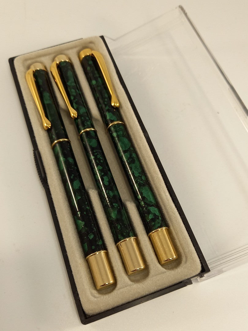 Metallic Green and Gold Tone Vintage Pen Set of 3 in Case - No Cartridges