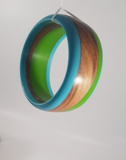 Resin & Wood Bangle Green Blue Brown One Size Excellent Condition