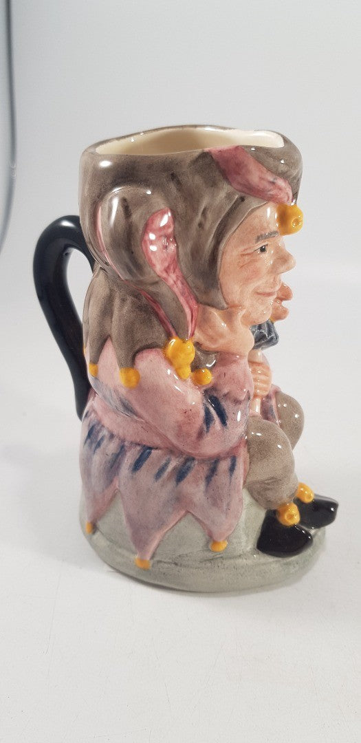 Royal Doulton Seated Toby Jug The Jester D6910 Stanley J Taylor