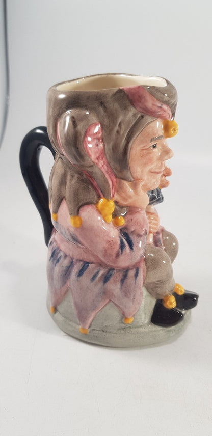 Royal Doulton Seated Toby Jug The Jester D6910 Stanley J Taylor