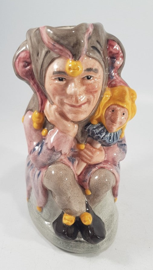 Royal Doulton Seated Toby Jug The Jester D6910 Stanley J Taylor