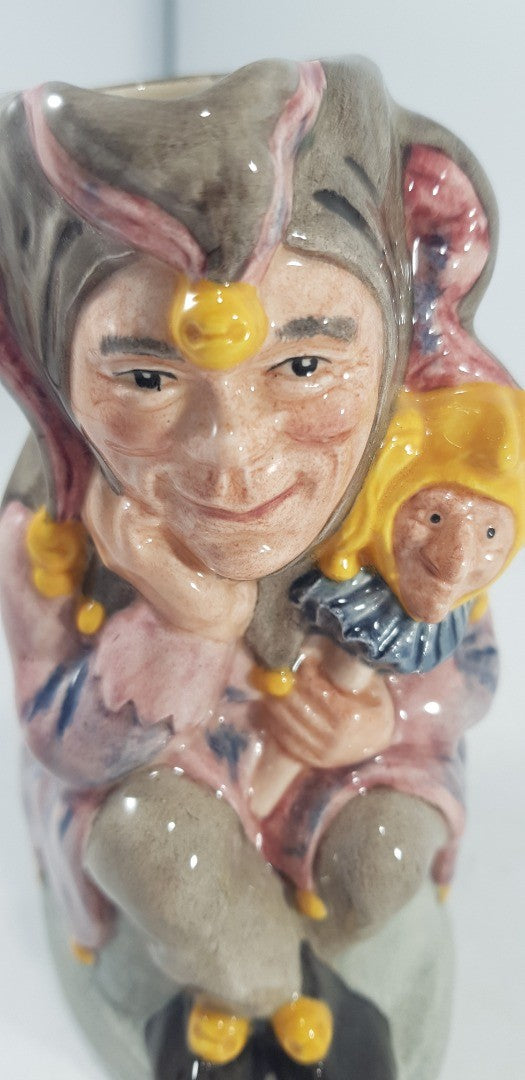 Royal Doulton Seated Toby Jug The Jester D6910 Stanley J Taylor