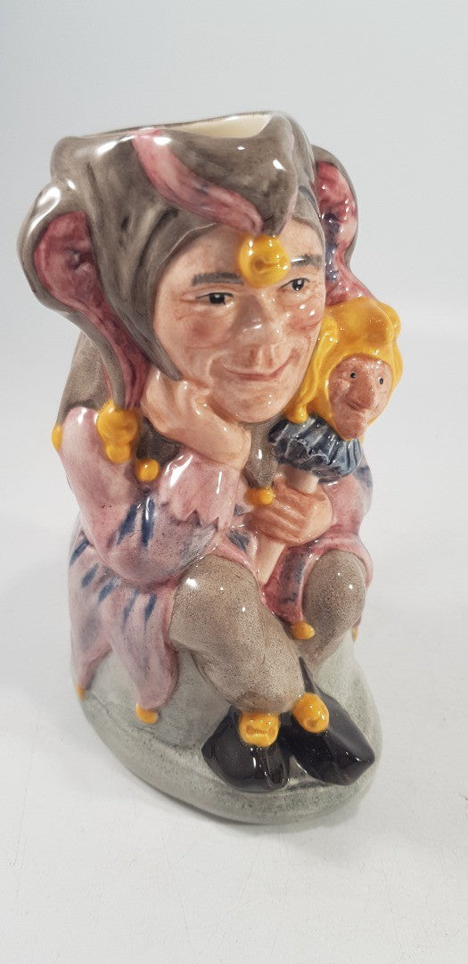 Royal Doulton Seated Toby Jug The Jester D6910 Stanley J Taylor