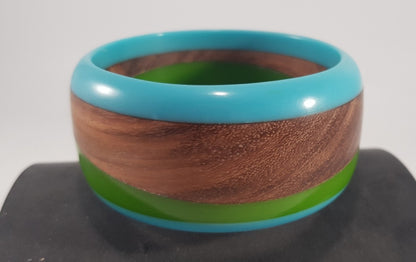 Resin & Wood Bangle Green Blue Brown One Size Excellent Condition