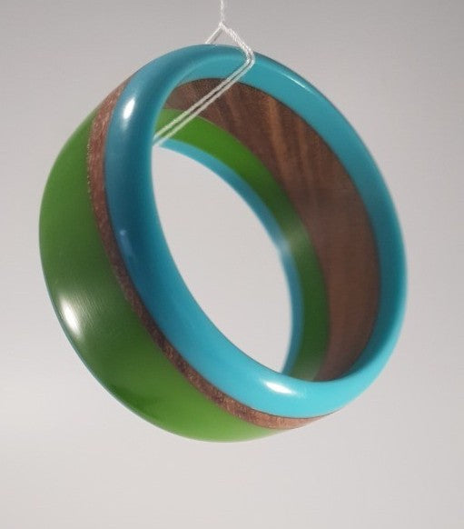 Resin & Wood Bangle Green Blue Brown One Size Excellent Condition